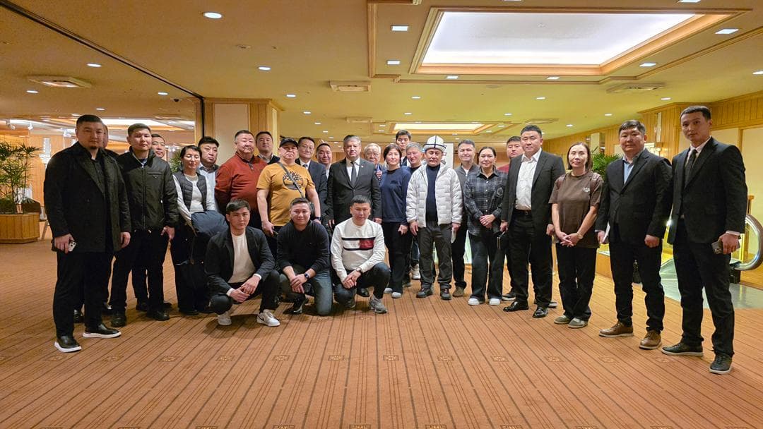 키르기스스탄, 일본에서 비즈니스 커뮤니티 통합: 국가 투자청장 라브샨벡 사비로프, 키르기스 비즈니스 대표단과 회의