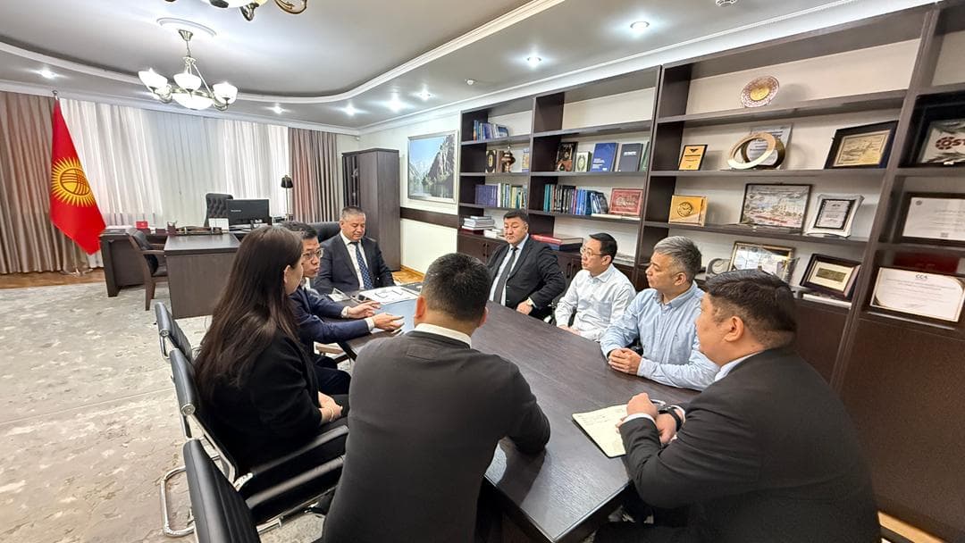 KRPIUA에서 태양 에너지 개발 문제 논의