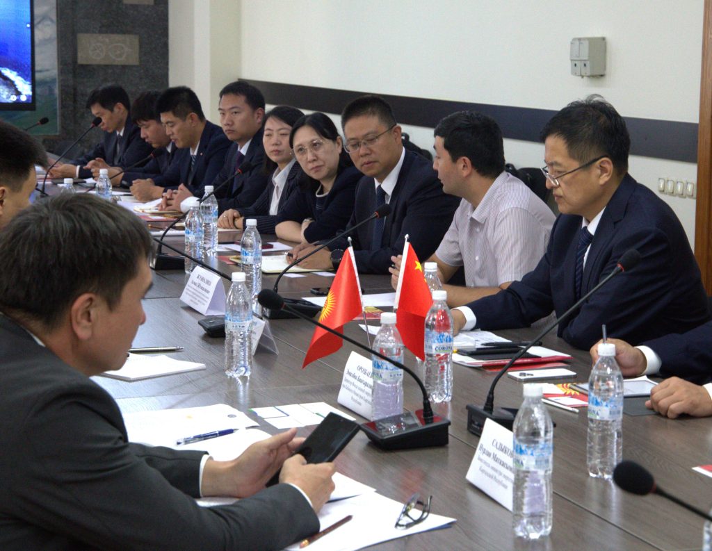 կանաչ գործընկերություն: Չինական CECEP ENERGY կորպորացիան քննարկում է նախագծեր Կրղիզստանում