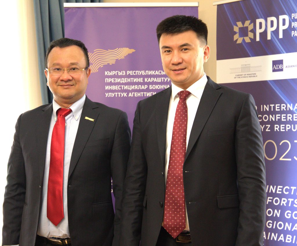 Badan Investasi Nasional KR mengadakan pertemuan dengan perwakilan Grup ROX Vietnam