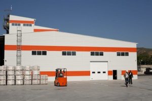 Орловка шаарынын мэриясы "Орловка шаарындагы газобетон блогун чыгаруучу завод үчүн эски откананы реконструкциялоо" мамлекеттик-жеке өнөктөштүк долбоору боюнча жеке өнөктөштү тандоо боюнча сынак жарыялайт жана бардык кызыкдар тараптарды сынакка катышууга чакырат.