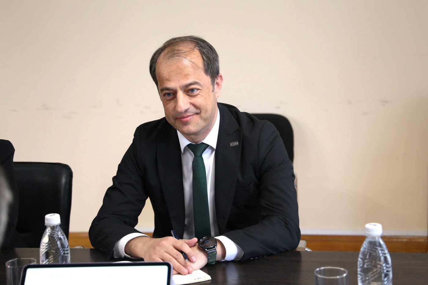 Кыргыз Республикасынын Президентине караштуу Инвестициялар боюнча Улуттук агенттикте Улуттук агенттиктин директору Р.А. Сабиров менен Түрк кызматташтык жана координация агенттигинин (TIKA) Кыргызстандагы координатору Мехмет Бодур мырзанын ортосунда жолугушуу болуп өттү.