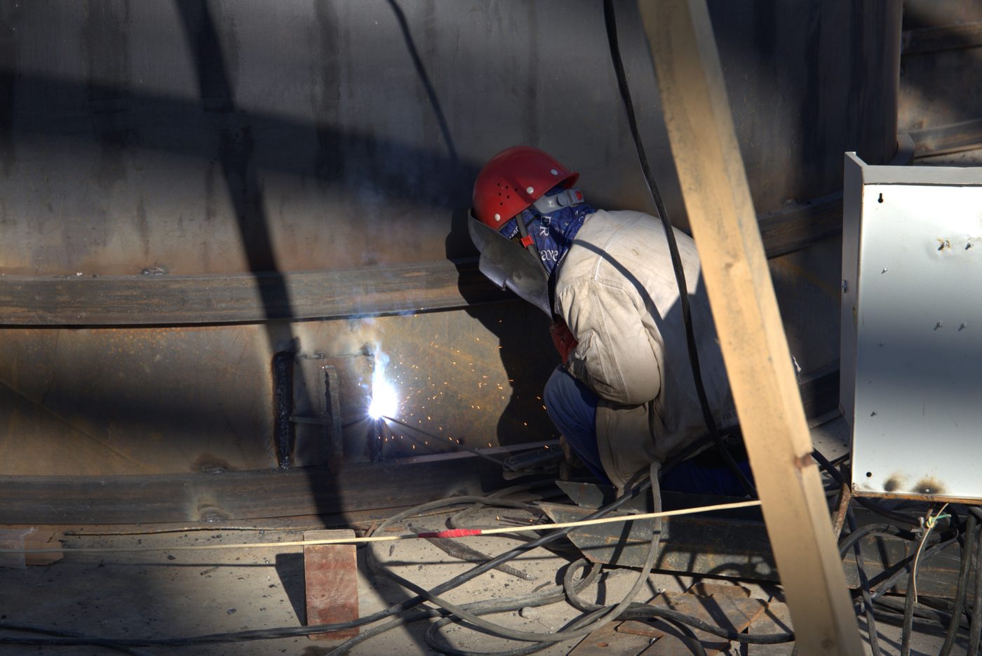 Кыргыз Республикасынын Президентине караштуу Инвестициялар боюнча улуттук агенттик "Хуа Руй"долбоорунун ишке ашырылышы менен жеринде таанышып чыкты