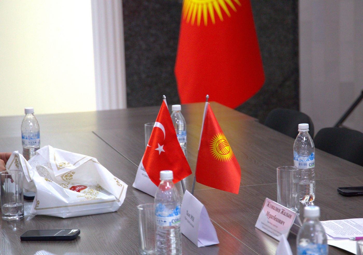 Кыргызстанда ДСУнун инвестицияларды илгерилетүү боюнча келишимине кошулуу боюнча иштер улантылууда