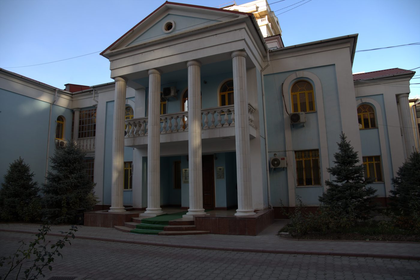 Инвестициялар боюнча улуттук агенттик Кыргызстандын Куруучулар союзунун өкүлдөрү менен жолугушту