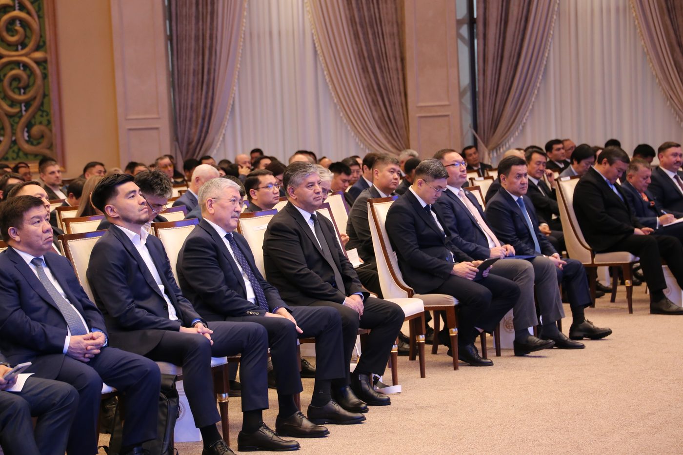 Заманбап инвестициялык экосистеманы калыптандыруу жана эл аралык бизнес-диалогду өнүктүрүү