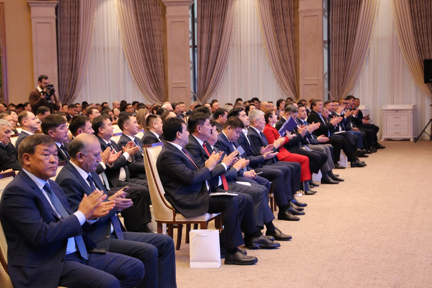 «Инвестициялык багыт: мамлекет жана бизнес» форуму