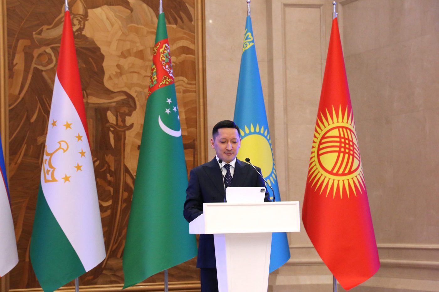 Заманбап инвестициялык экосистеманы калыптандыруу жана эл аралык бизнес-диалогду өнүктүрүү