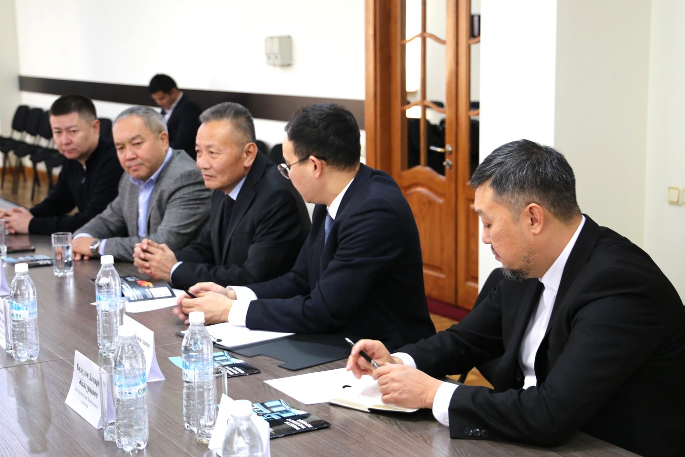 Инвестициялар боюнча улуттук агенттик менен “Цзюйхен кыймылсыз мүлк” компаниясынын ортосунда кызматташуу жөнүндө Меморандумга кол коюлду