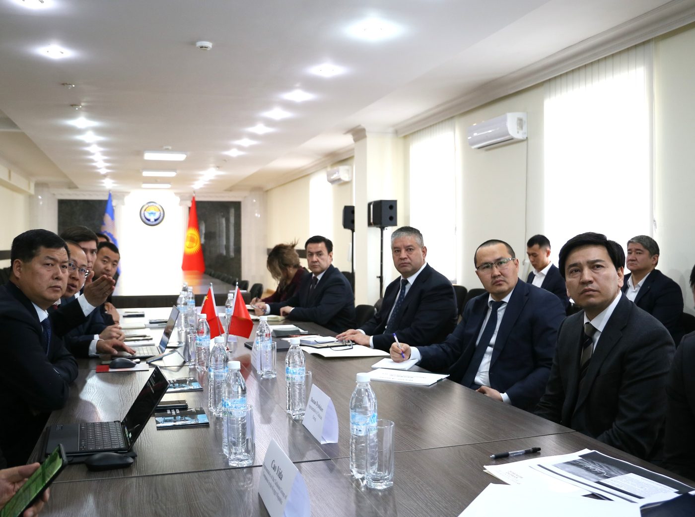 Равшанбек Сабиров Shaanxi Taifaxian Industrial Group Co., Ltd. компаниясынын өкүлдөрү менен жолугушту