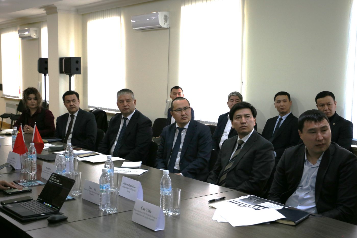Равшанбек Сабиров Shaanxi Taifaxian Industrial Group Co., Ltd. компаниясынын өкүлдөрү менен жолугушту