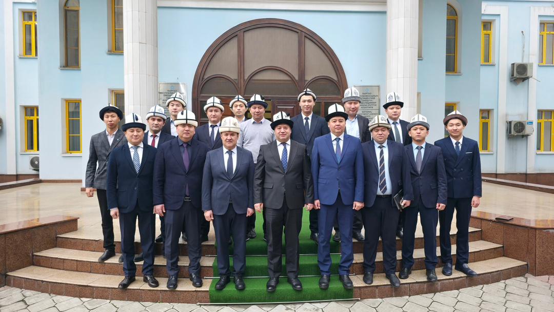 Инвестициялар боюнча улуттук агенттик Ак калпак күнүн белгиледи