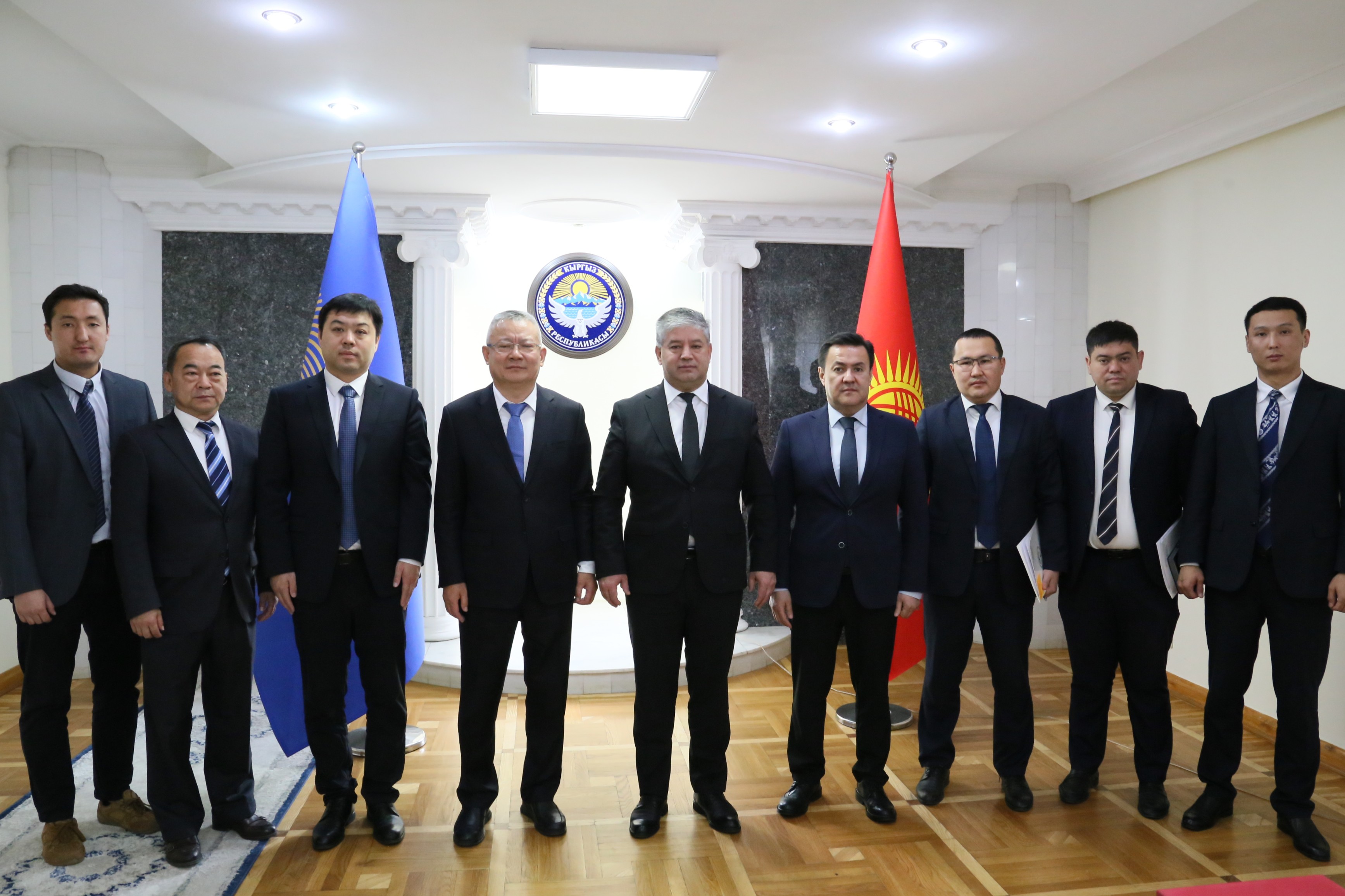 Инвестициялар боюнча улуттук агенттикте CSCEC менен инфраструктуралык долбоорлорго инвестицияларды тартуу маселелери талкууланды