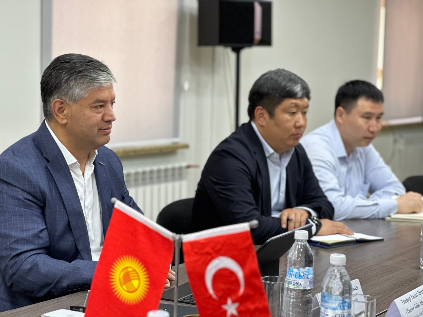 Kyrgyzstan and Turkey Discuss Investment Cooperation Issues