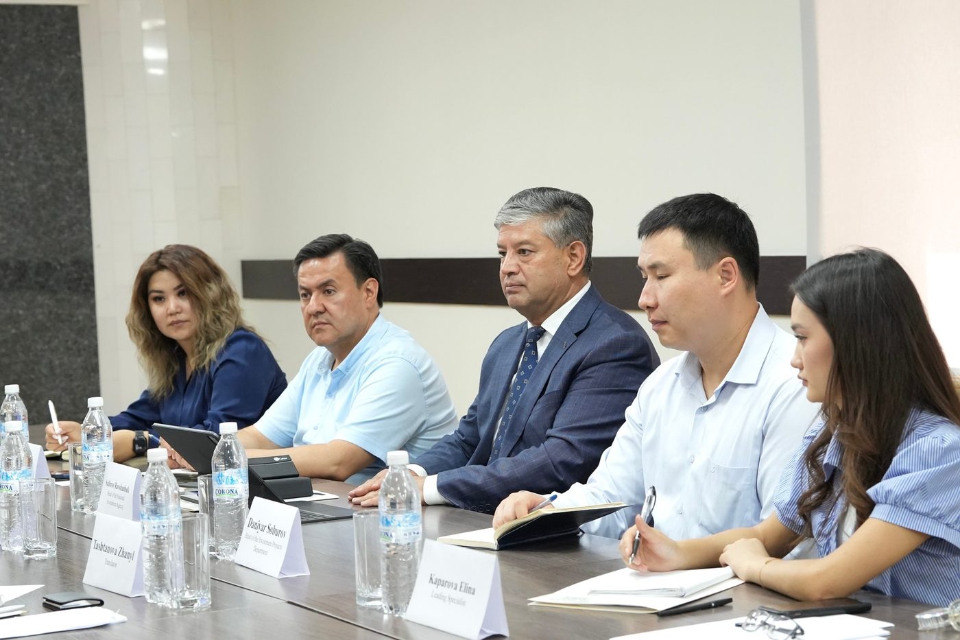 Discussione sulla cooperazione investimenti tra Kyrgyzstan e Corea