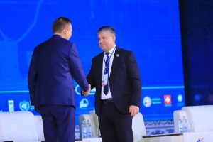 Сегодня Глава Национального агентства по инвестициям при Президенте Кыргызской Республики Равшанбек Сабиров принял участие в Первом Международном инвестиционном форуме «Душанбе Инвест – 2025», который собрал ведущих представителей бизнеса и власти в столице Таджикистана, г. Душанбе.