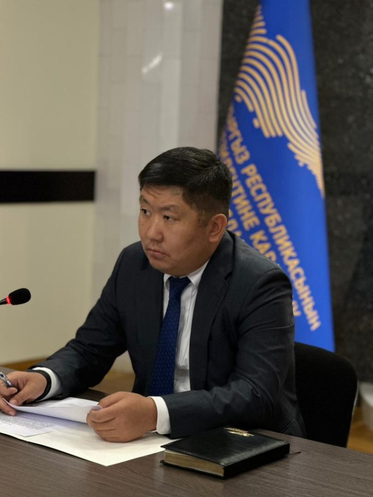 Встреча с делегацией Республики Корея по обсуждению инвестиционного проекта строительства туристско-оздоровительного комплекса на Иссык-Куле