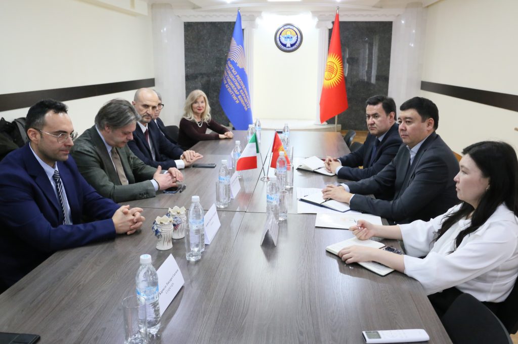 В Национальном агентстве по инвестициям состоялась встреча с представителями итальянской компании Unimpresa