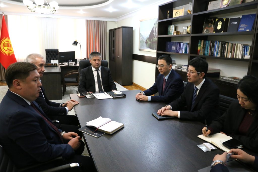 В Кыргызстане продвигается проект строительства солнечной электростанции