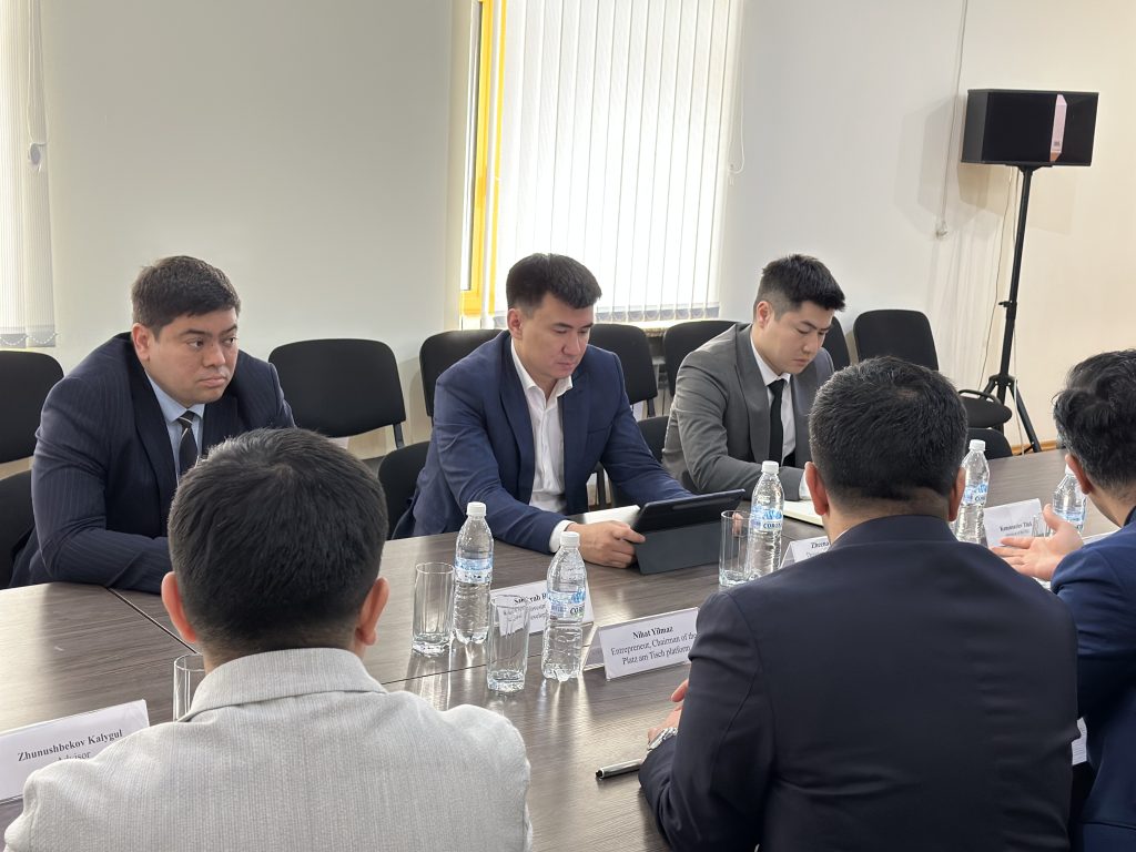 С Hadi Teherani Group обсуждены вопросы сотрудничества в сфере современной цифровой и «зелёной» энергетики